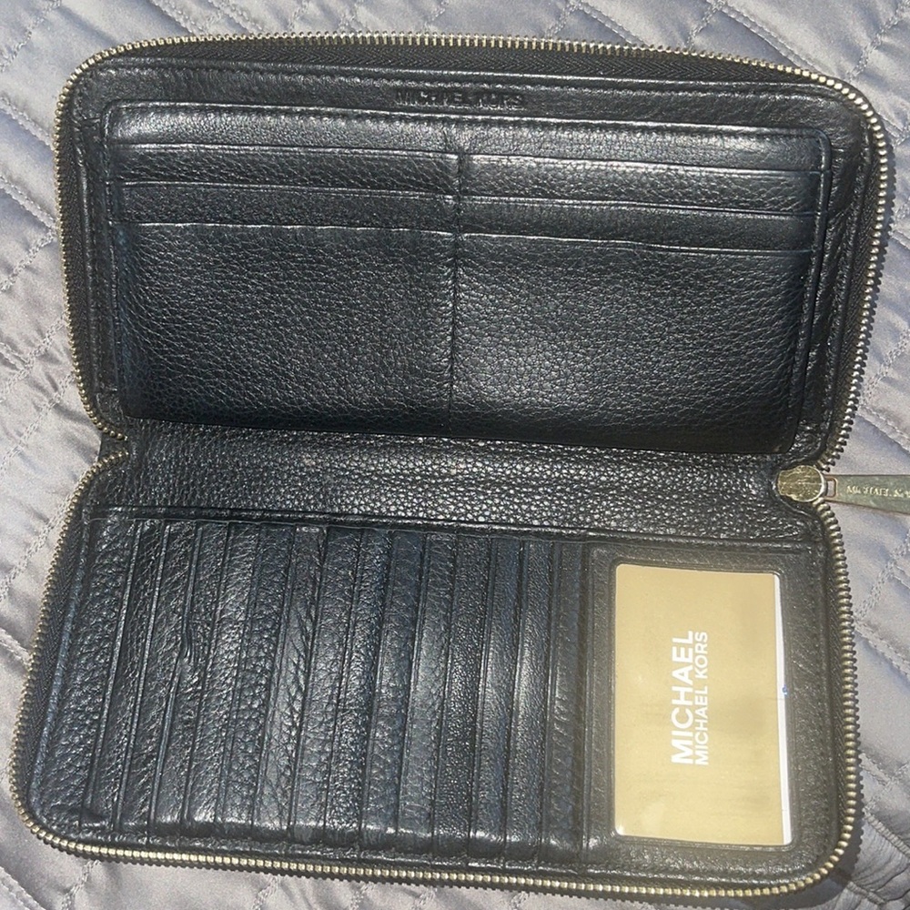 MK WALLET - Picture 3 of 4